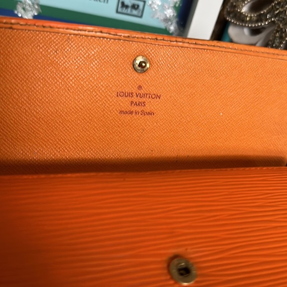 LV International Orange Epi long wallet - Picture 8 of 12